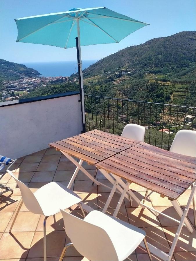Trilocale In Dimora Tipica Apartman Montale  Kültér fotó